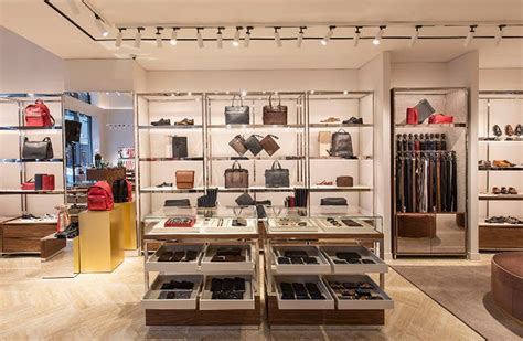 salvatore ferragamo outlet stores